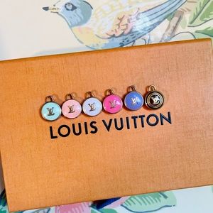 Louis Vuitton Pastilles Charm